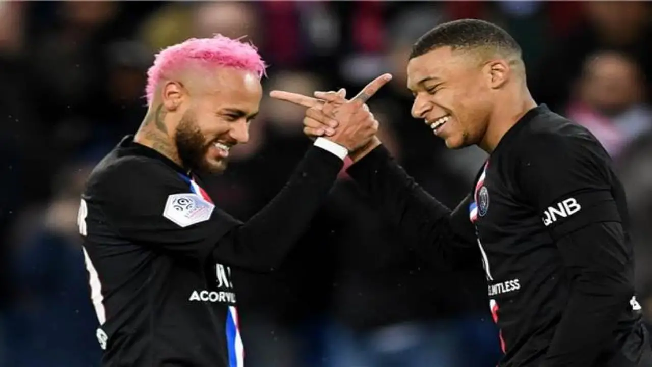 تياجو سيلفا يفسر توتر نيمار ومبابي بعد عهد باريس الذهبي